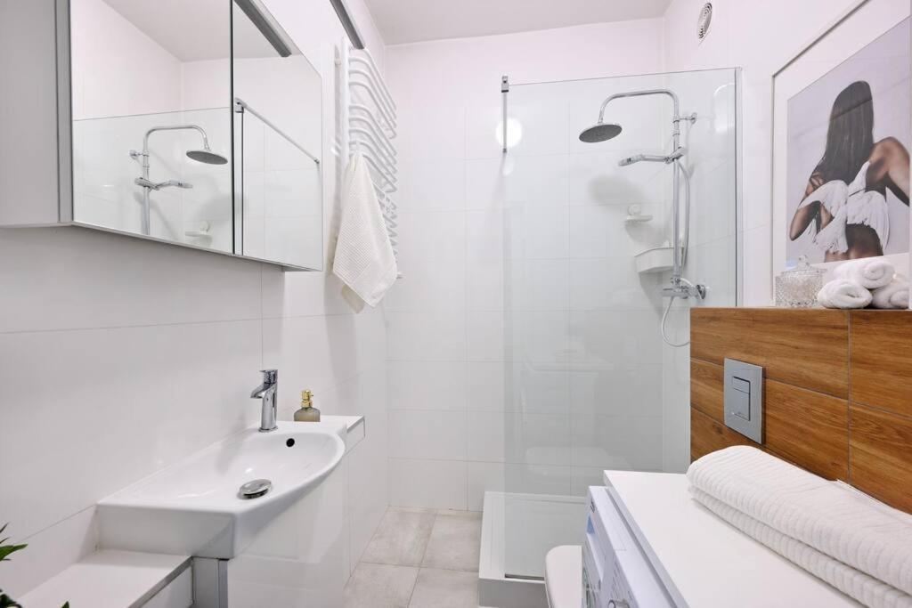 Saska Kepa -Ul. Francuska 2' Min Appartement Warschau Buitenkant foto