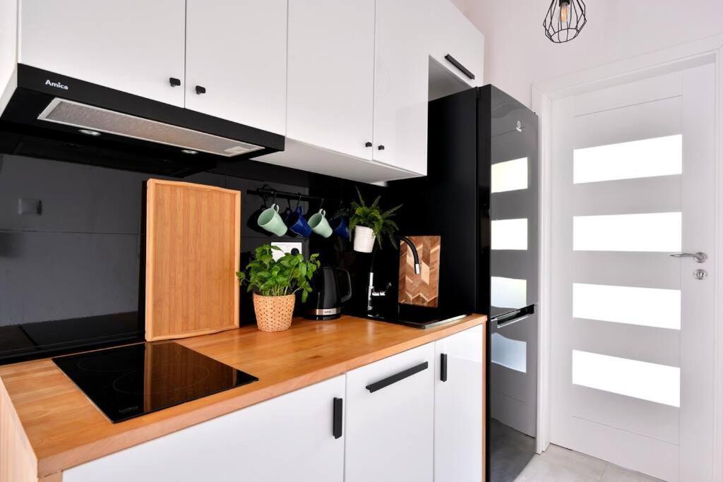Saska Kepa -Ul. Francuska 2' Min Appartement Warschau Buitenkant foto
